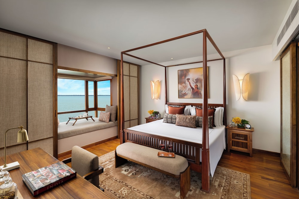 Taj Ganga Kutir Resort & Spa, Raichak