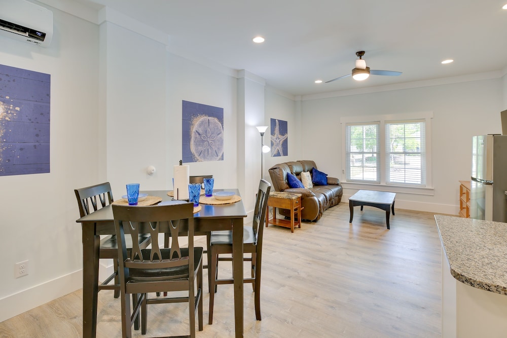 Coastal North Carolina Retreat: Half Mile to Beach view 5