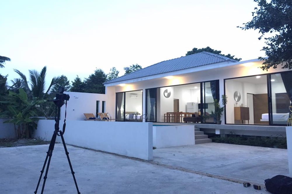 2 Bedroom Villa Tan