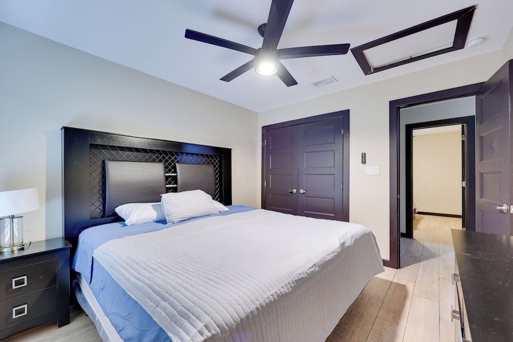 1 Mi to Airport: Mcallen Home w/ Patio!