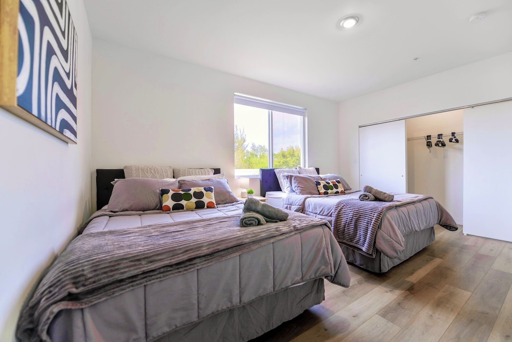 Prime Townhouses Near Design District