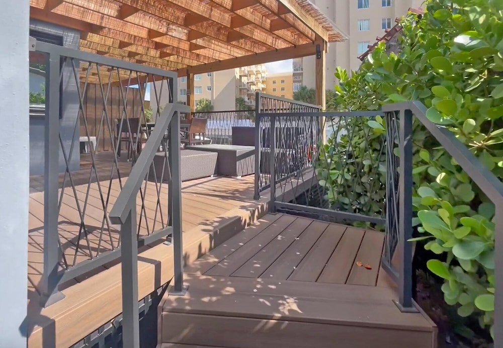 Luxury RiverFront by Renzzi