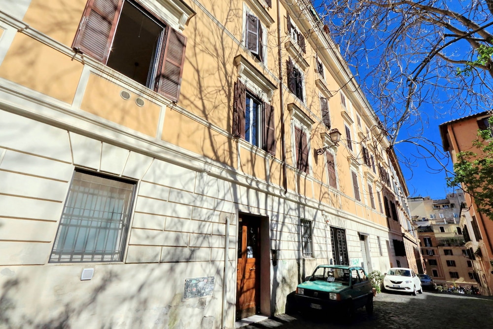 Clementina - WR Apartments