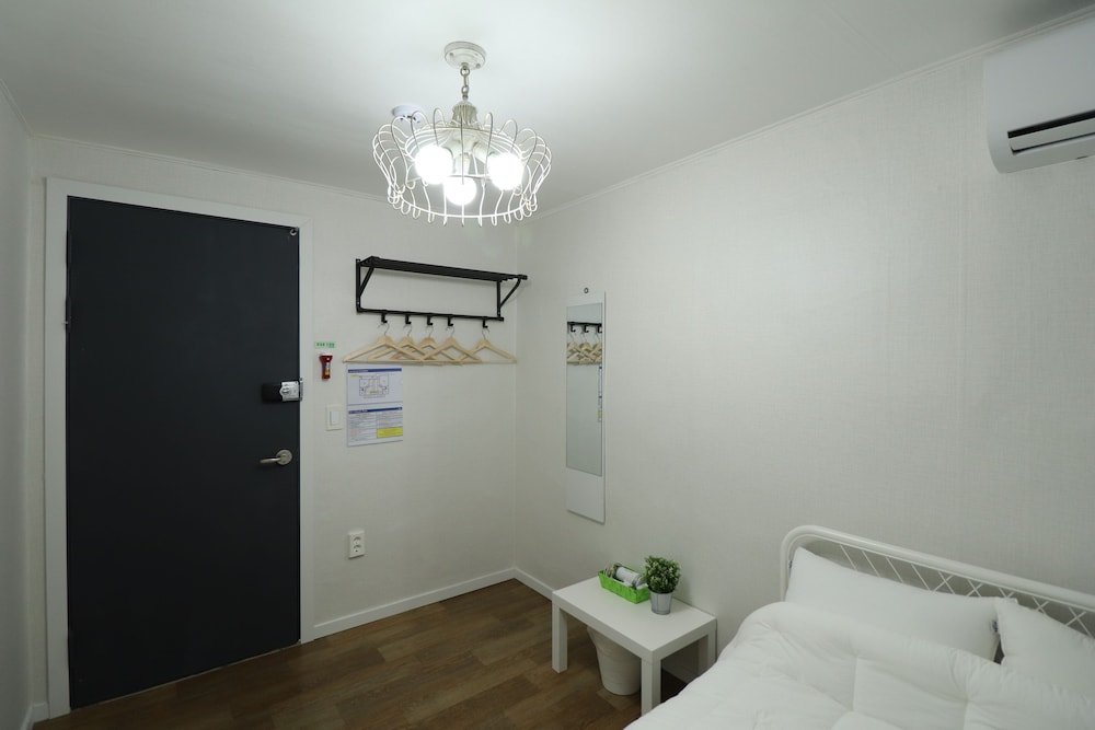 Liz's House - Hostel