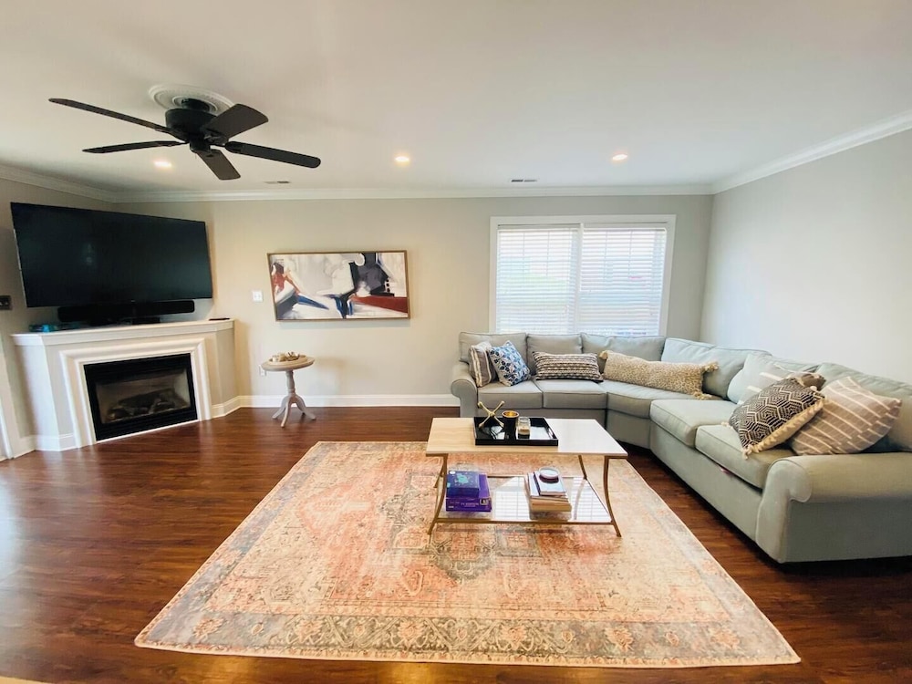 Simonton Court 20253