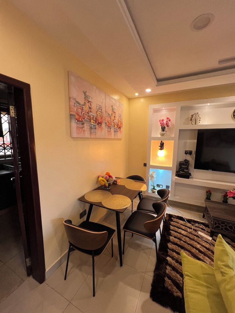 CSL APARTMENTS