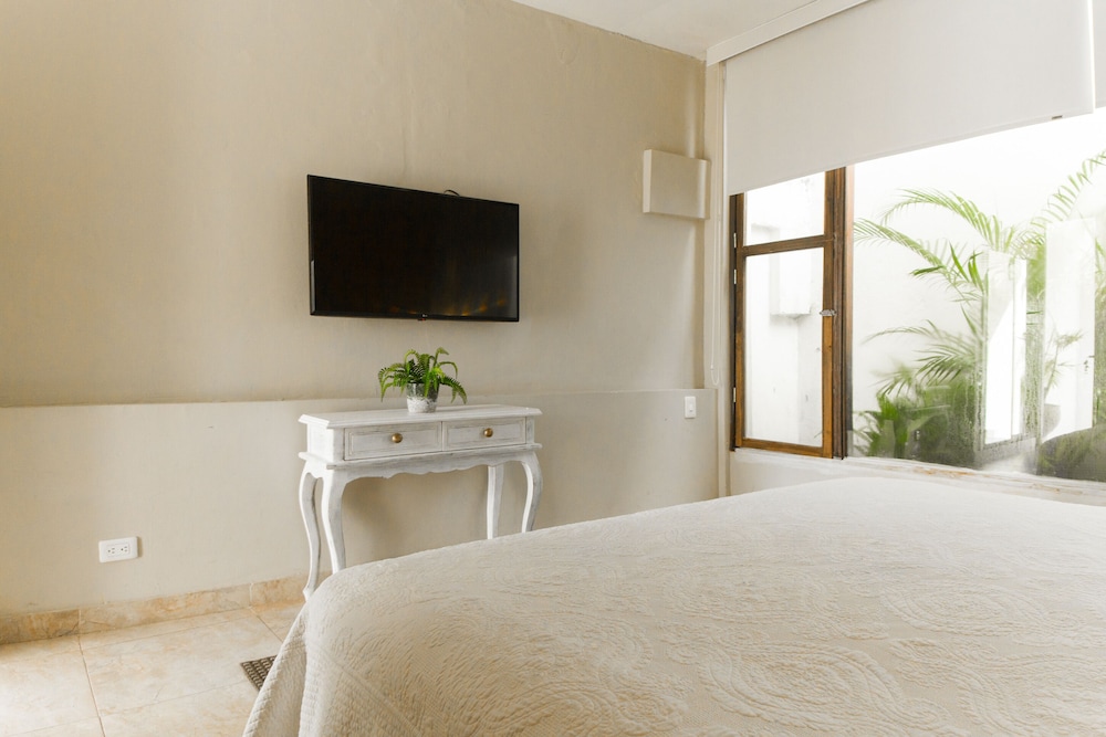 Villa Artsy Boutique With Private Pool by Nomad Guru view 5