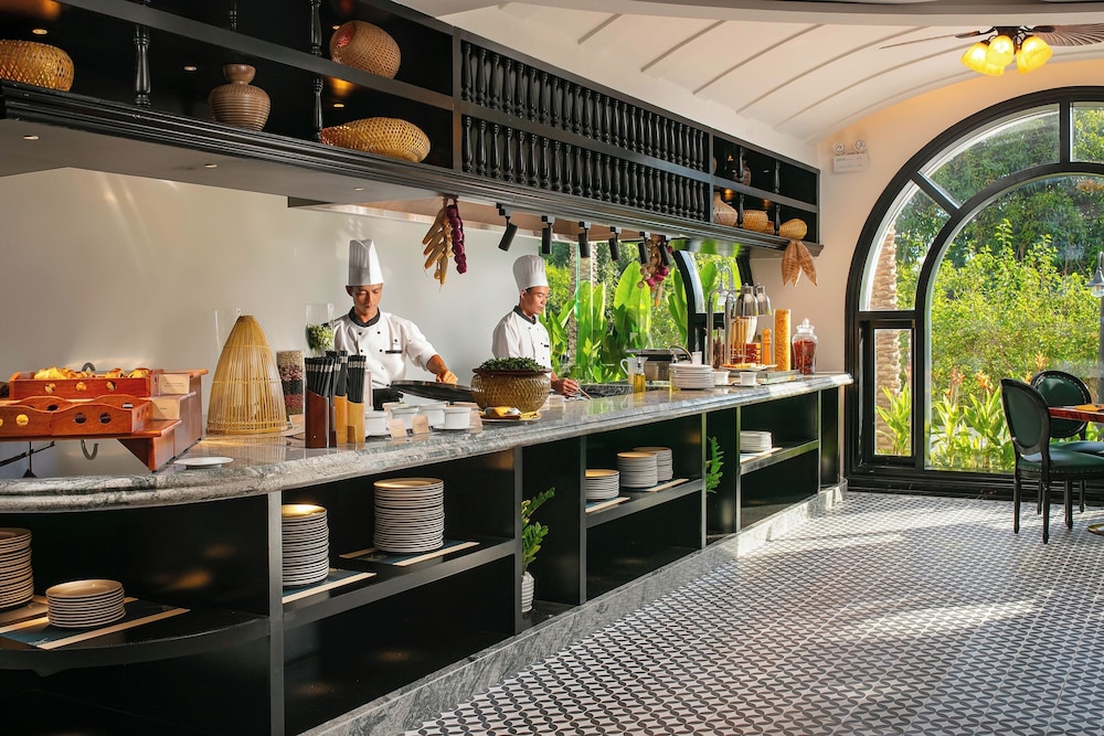 Grand Sunrise Palace Hoi An- A Luxury Indochine Hotel & Spa 5