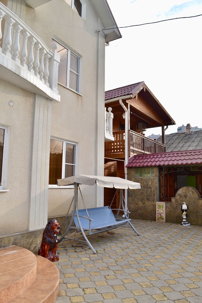 Guest House Usadba