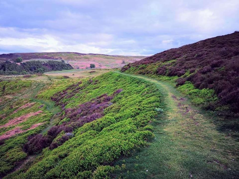 Sea View Cottage Near Snowdon & Coastal Trails