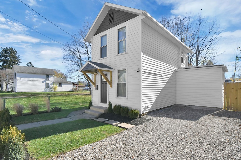Abode 81 in Newark