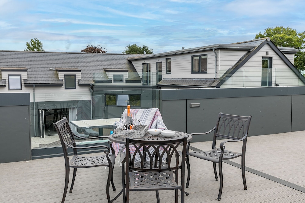 Huxham View and Annex