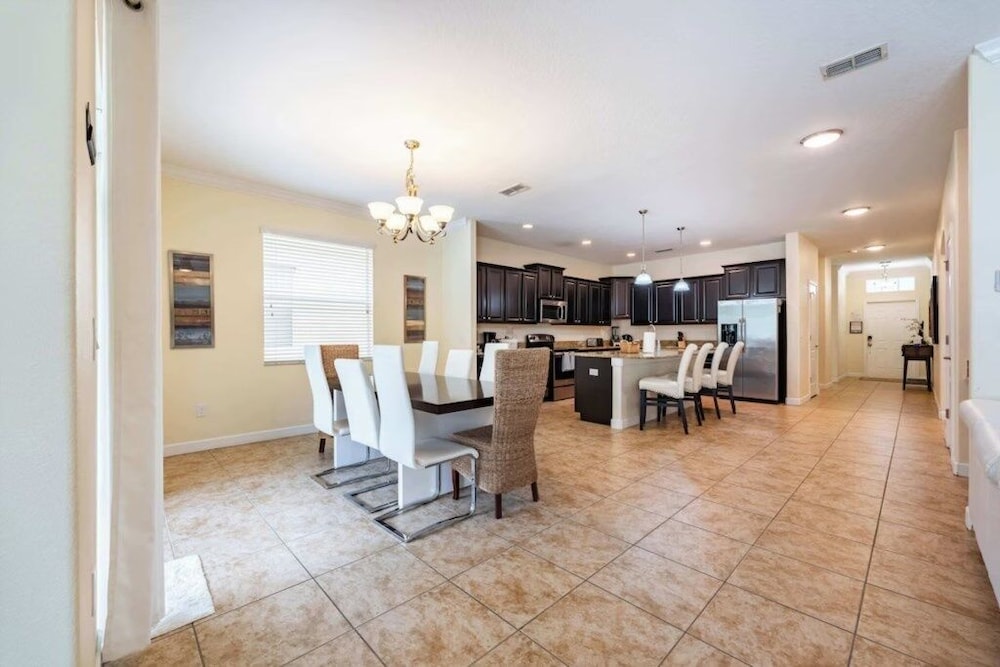 Sugar Palm Place 6 Bedroom Home