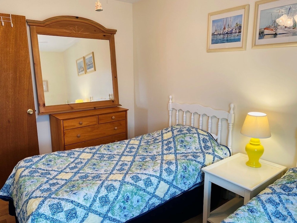 Serenity Now 3 Bedroom Home by RedAwning view 5