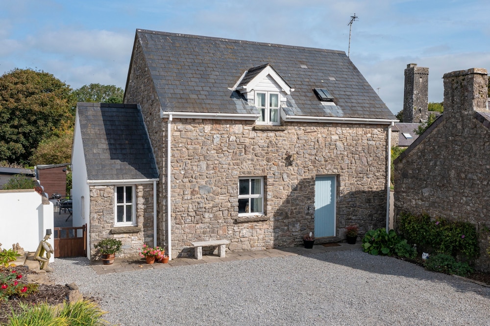 Two Hoots - Peaceful Cottage Rural Views