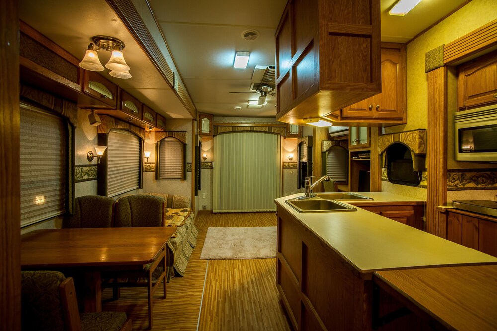 Sunyang Village Dome - Caravan Park