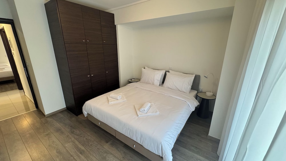 Icon Apartments