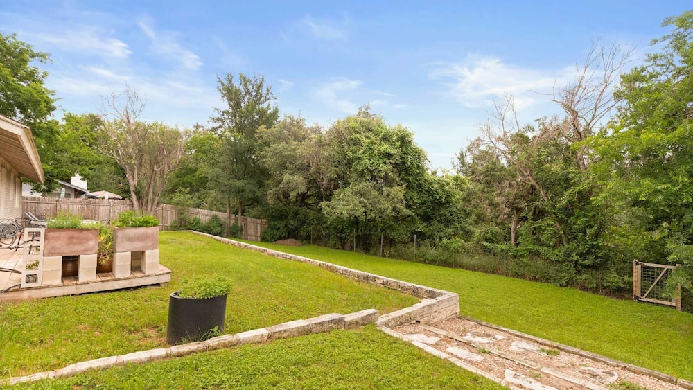 Upstay Contemporary 4BR Family Home With Garden