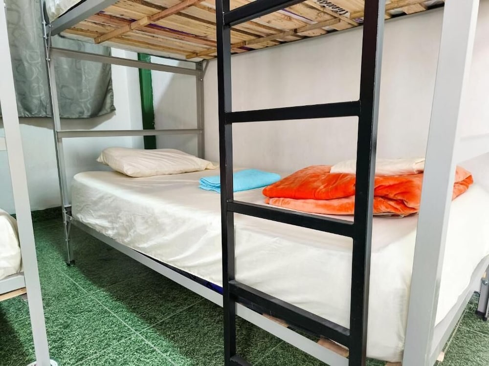 Kuyay Yachi Hostel