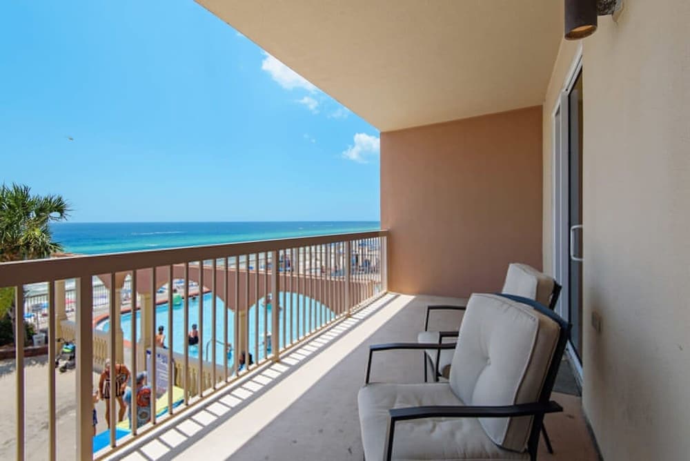 Coastal Condo 607 by Brightwild Beachfront