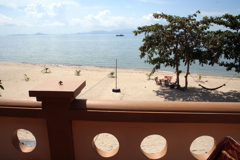 Dancing Elephant Beach Club - Hostel