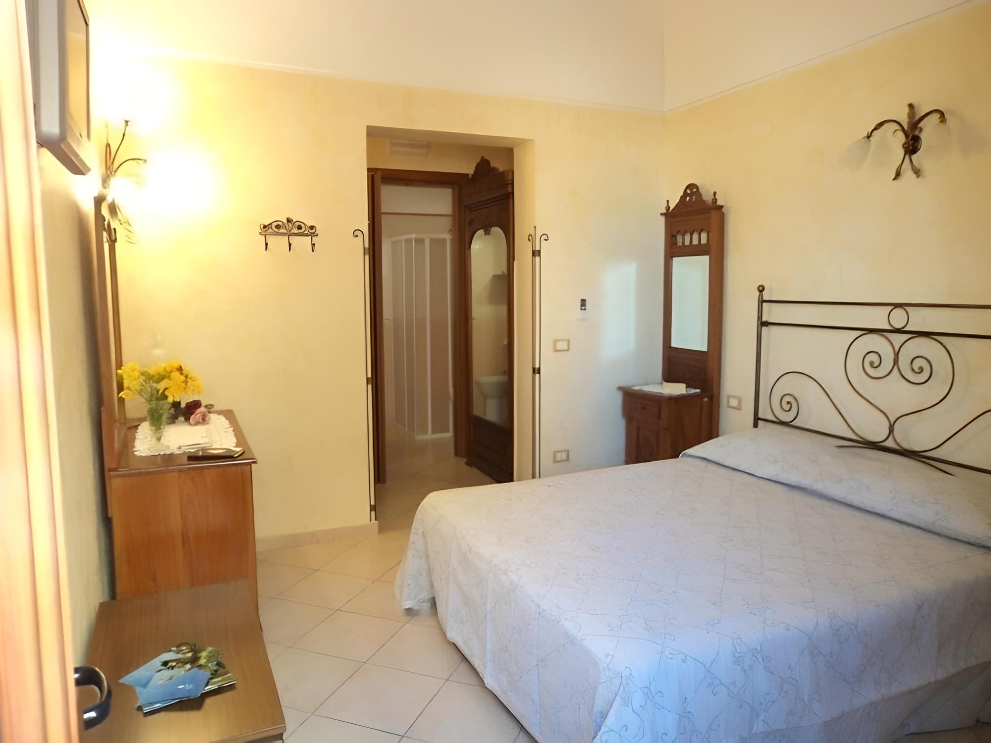 B&B Aquarius view 4