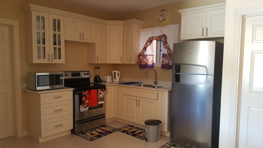 Executive Suites - Palms of Ottawa