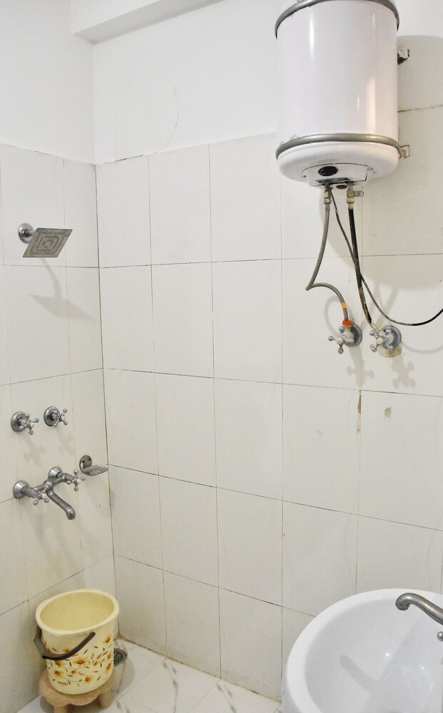 Hotel Neelkanth Mahadev Hotel & Resorts