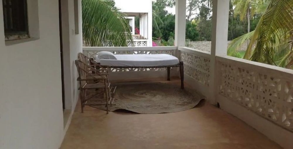 Dudu Villas n Cottages view 2