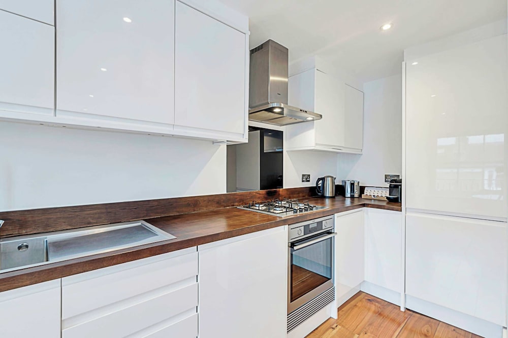 Chiswick Charm: 1 Bed Gem