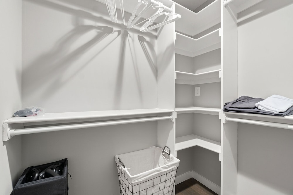Emerald Indigo House Pet Friendly