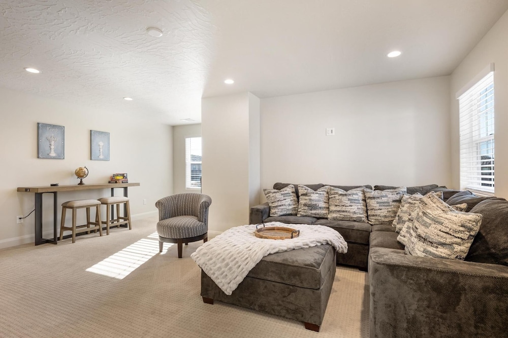 Holiday Hideaway 5 Bedroom Townhouse