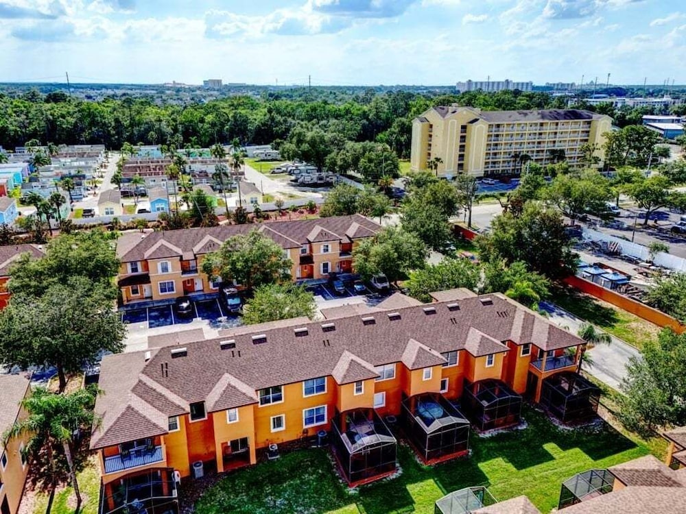 Relaxing Townhome In Regal Oaks Resort By Old Town 3 Bedroom Townhouse