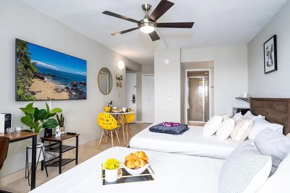Signature Residences at Maui Banyan