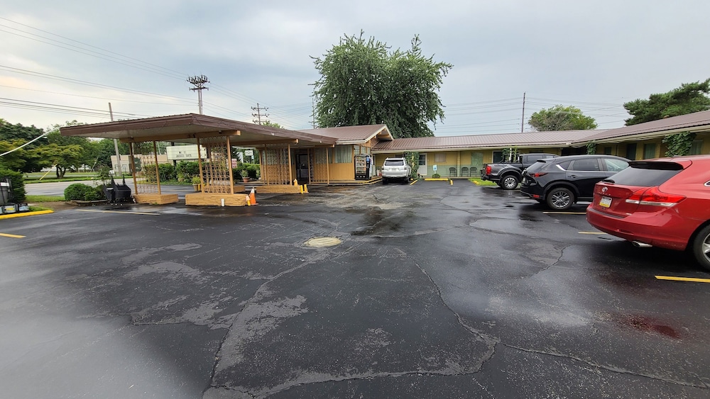 Presque Isle Motel