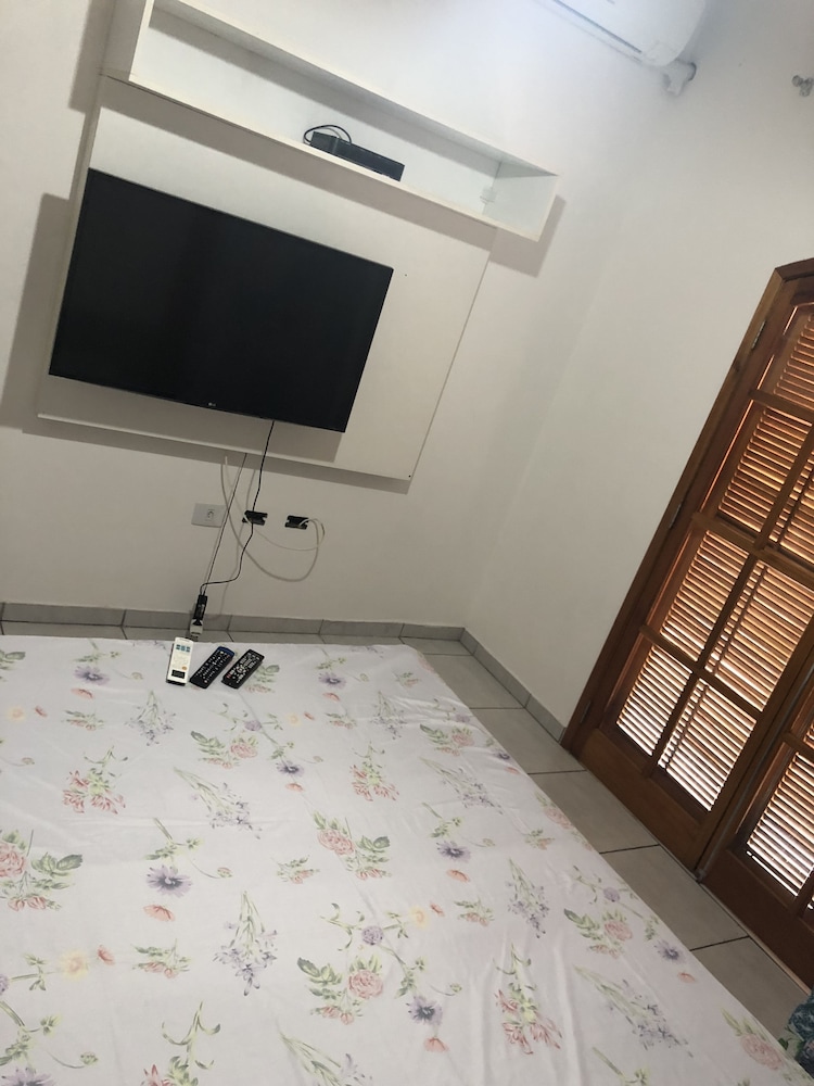 Brazil & France Hostel and House Inn
