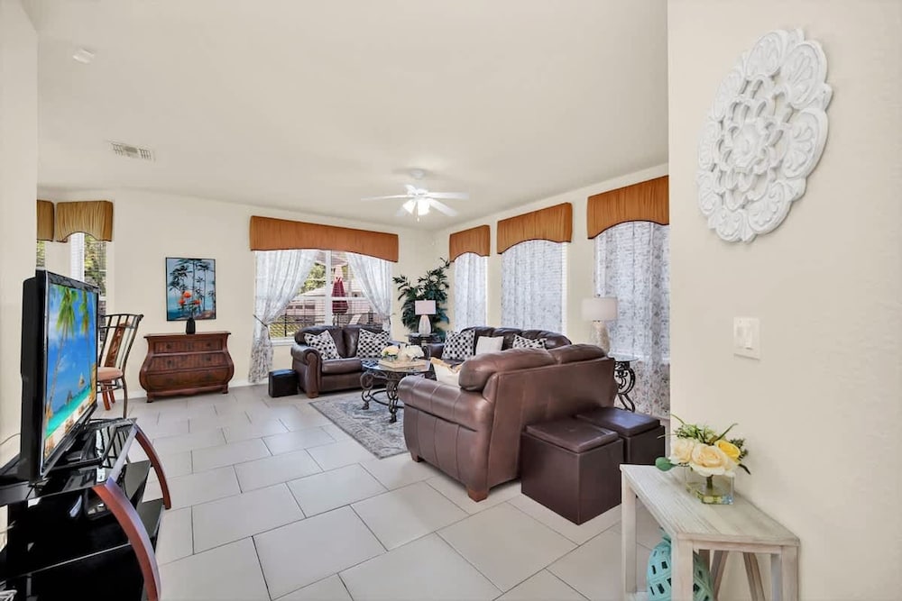 Near Disney Amazing 5 Bd Home - Private Pool