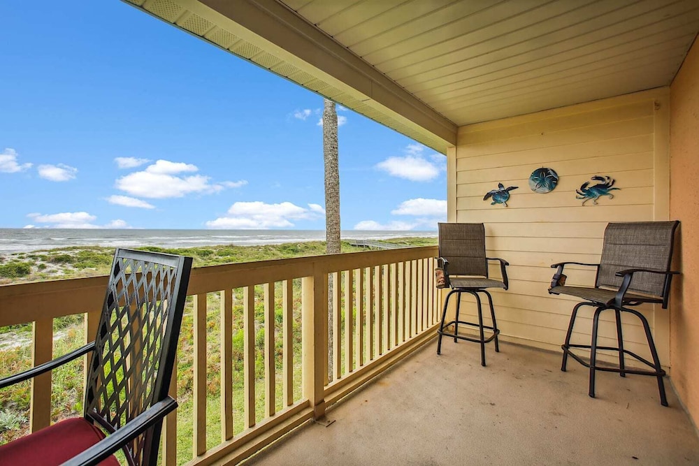 Breezy Beachfront Bliss at Historic St Augustine