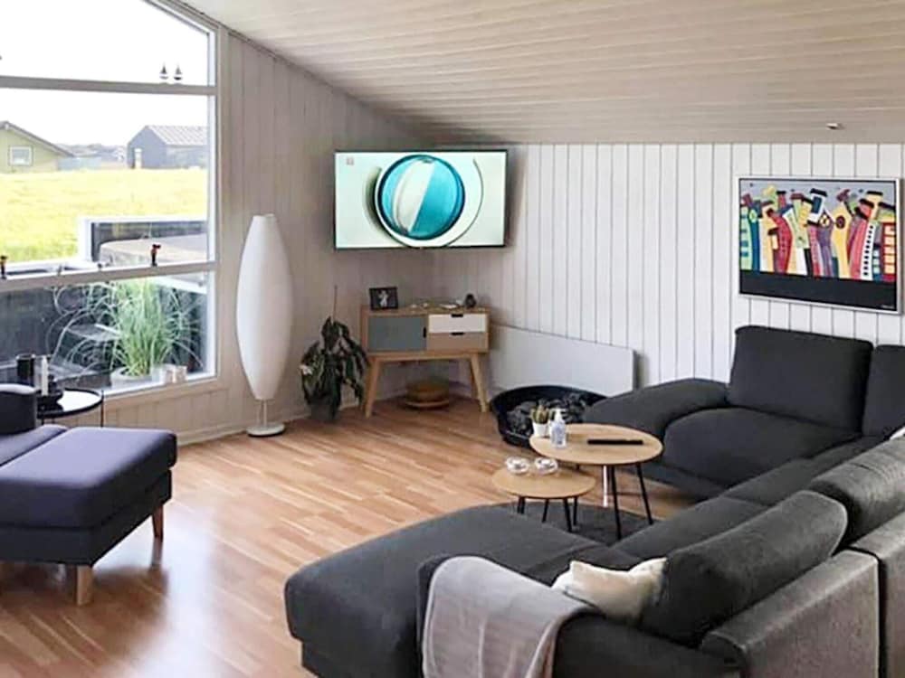 Cozy Holiday Home in Lokken, by sea