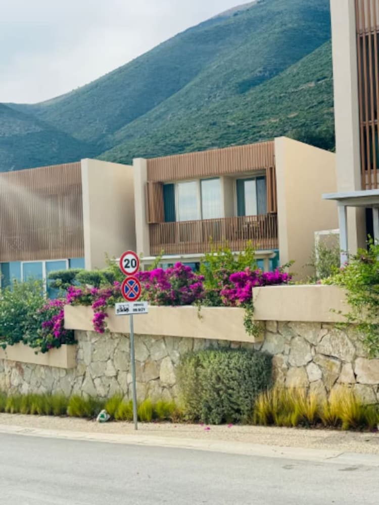 Villa Dea Green Coast 166c