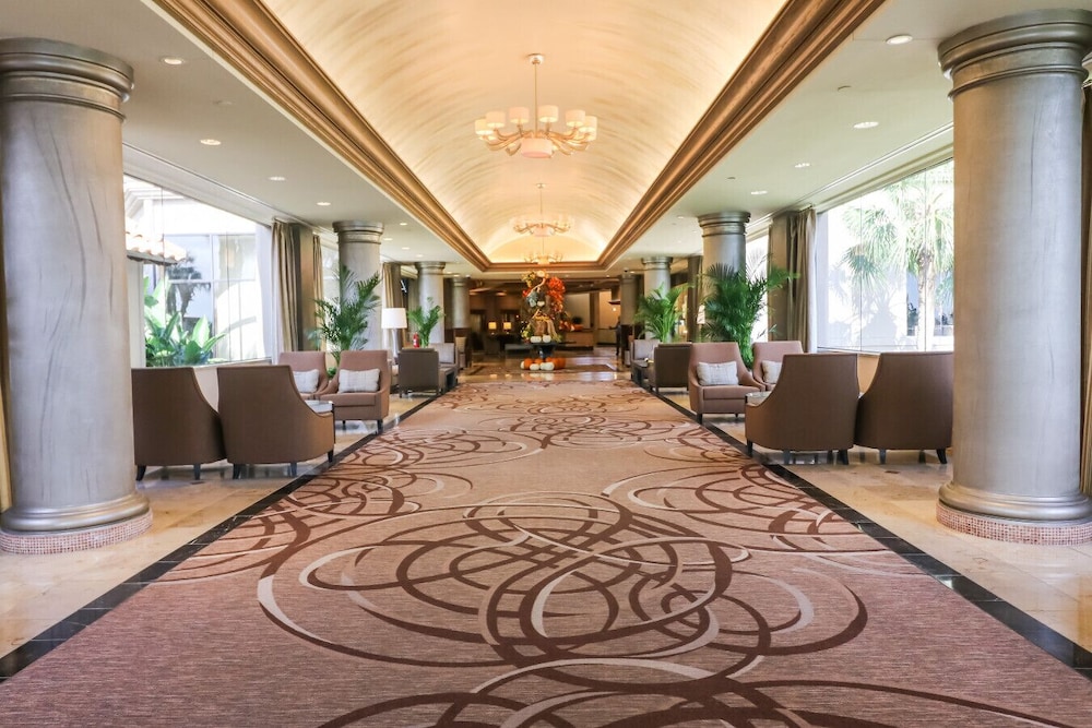 Beautiful San Luis Condo Amazing Pool View and Amenities