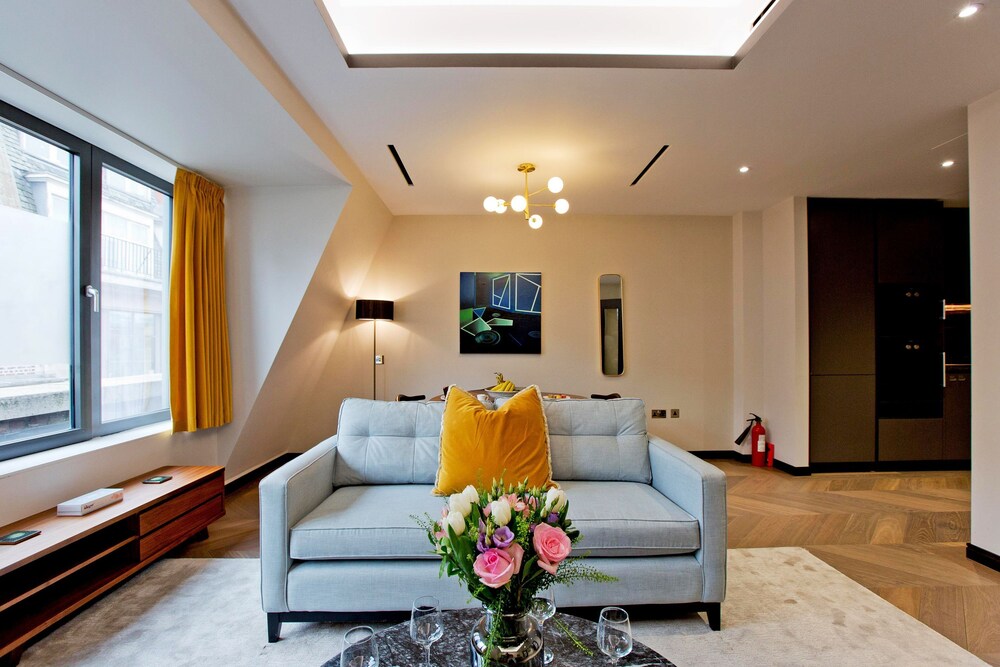 2-bed Executive Apt 518