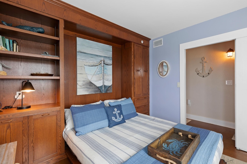 Shorehom by the Sea 75