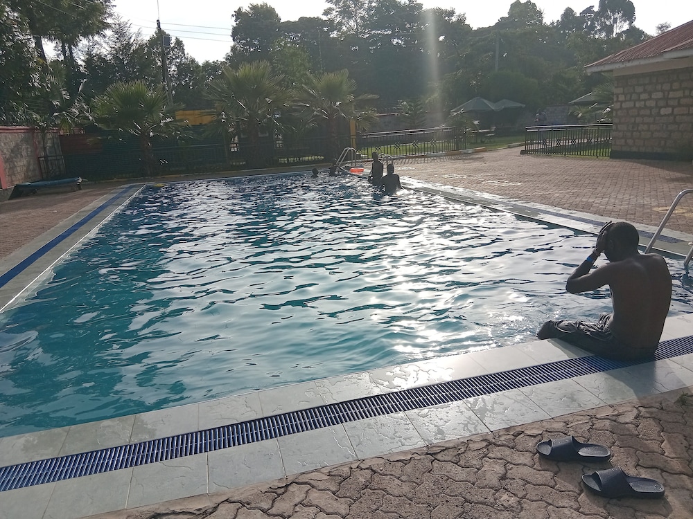 Keriwest Hotel