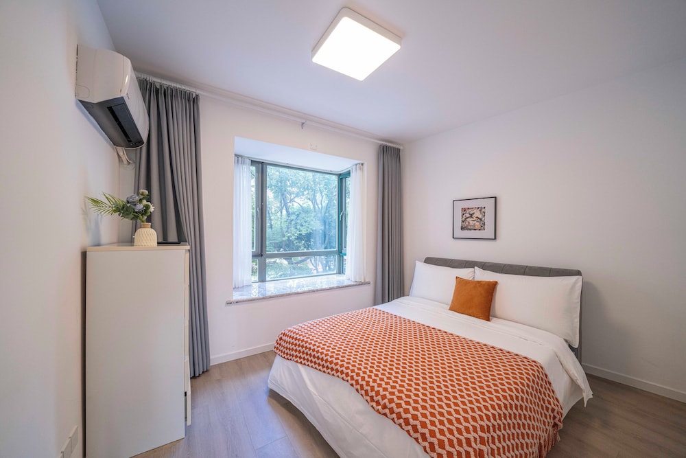 Tyms Family 3BR 2BA APT Crystal Garden