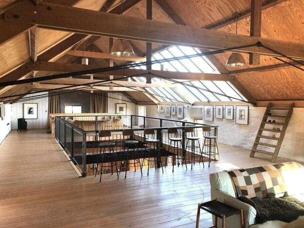 Gallery at Abbey Hall view 4