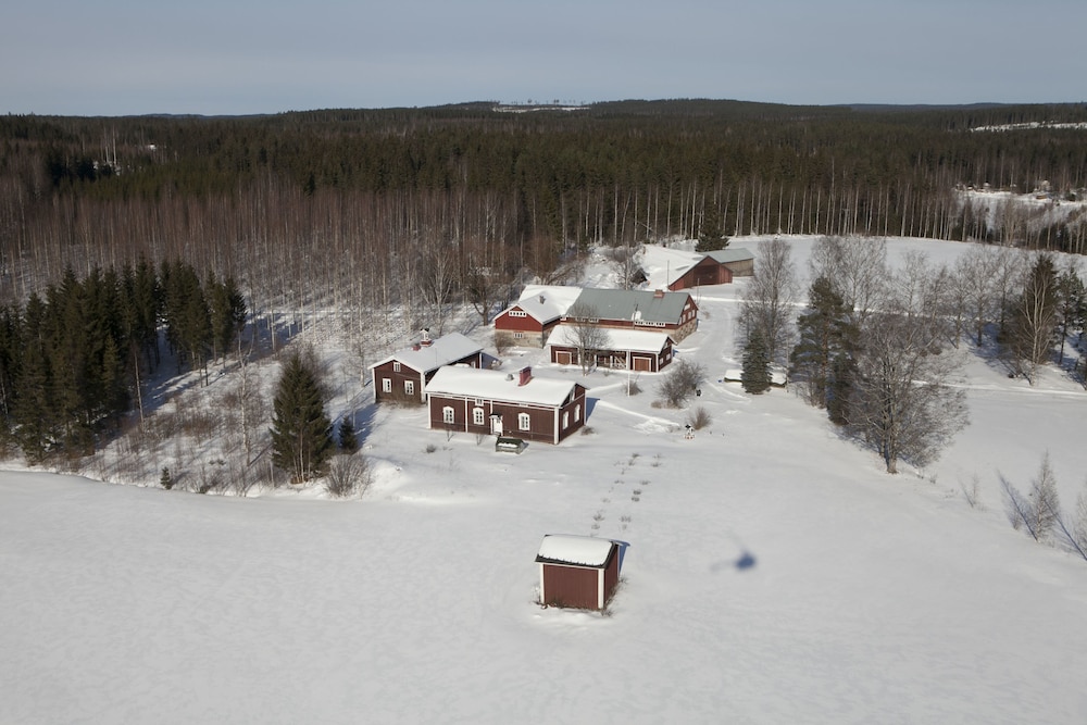 Vehkaniemi Holyday Estate