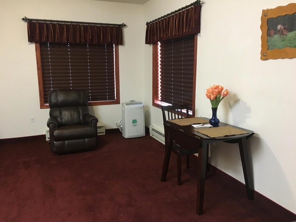 Greenwood Village Inn & Suites