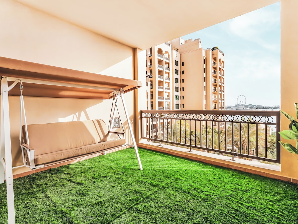 New Fairmont Residences by Propigo
