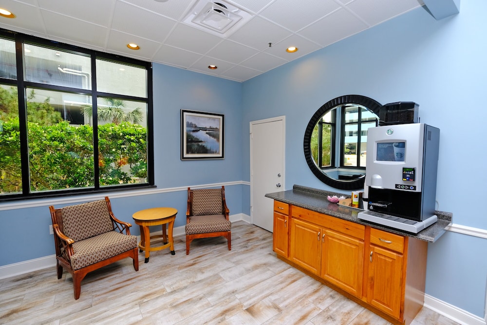 Coral Beach Resort by Beach Vacations view 2